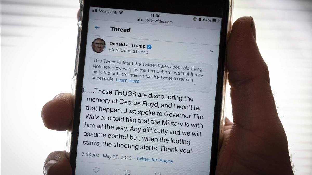 Tuit de Trump señalado por la red social como enaltecimiento de la violencia. Tuit de Trump señalado por la red social como enaltecimiento de la violencia.