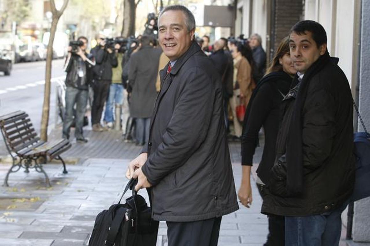 Pere Navarro a su llegada a la reunion del Consejo territorial del PSOE. Pere Navarro a su llegada a la reunion del Consejo territorial del PSOE.