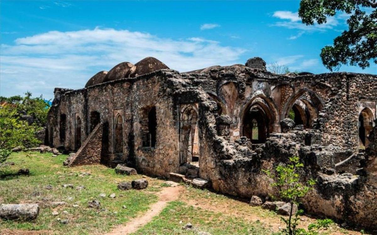 Lugares emblemáticos que están amenazados por la crisis del clima. Lugares emblemáticos que están amenazados por la crisis del clima.