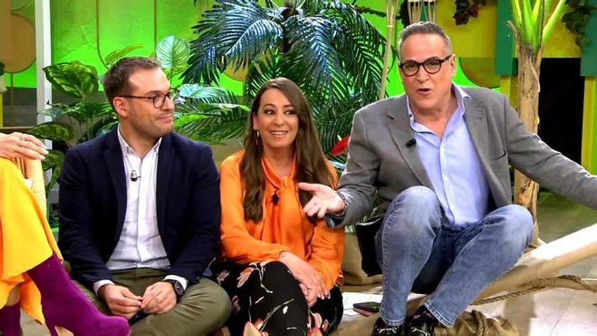 Emma García arremetió contra Aurelio Manzano por criticar el físico de una compañera: "¿Tú te has mirado el culo y la cara?" Emma García arremetió contra Aurelio Manzano por criticar el físico de una compañera: "¿Tú te has mirado el culo y la cara?"