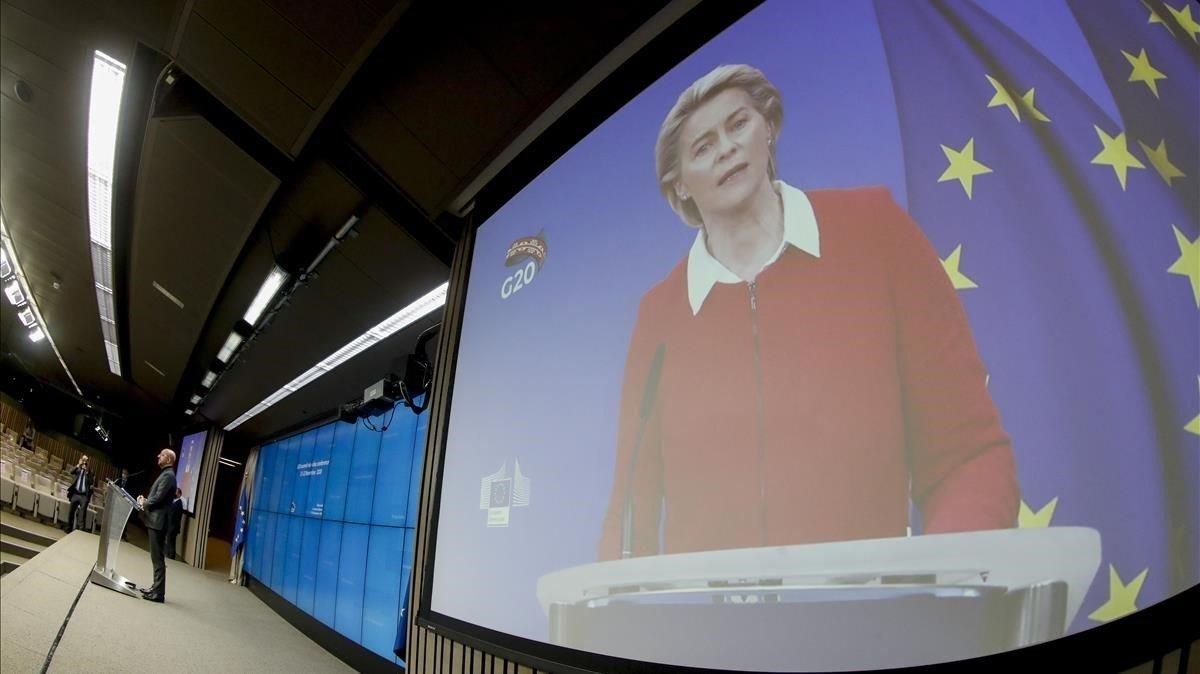 El presidente del Consejo Europeo, Charles Michel, y la de la Comisión, Ursula von der Leyen, en una rueda de prensa. El presidente del Consejo Europeo, Charles Michel, y la de la Comisión, Ursula von der Leyen, en una rueda de prensa.