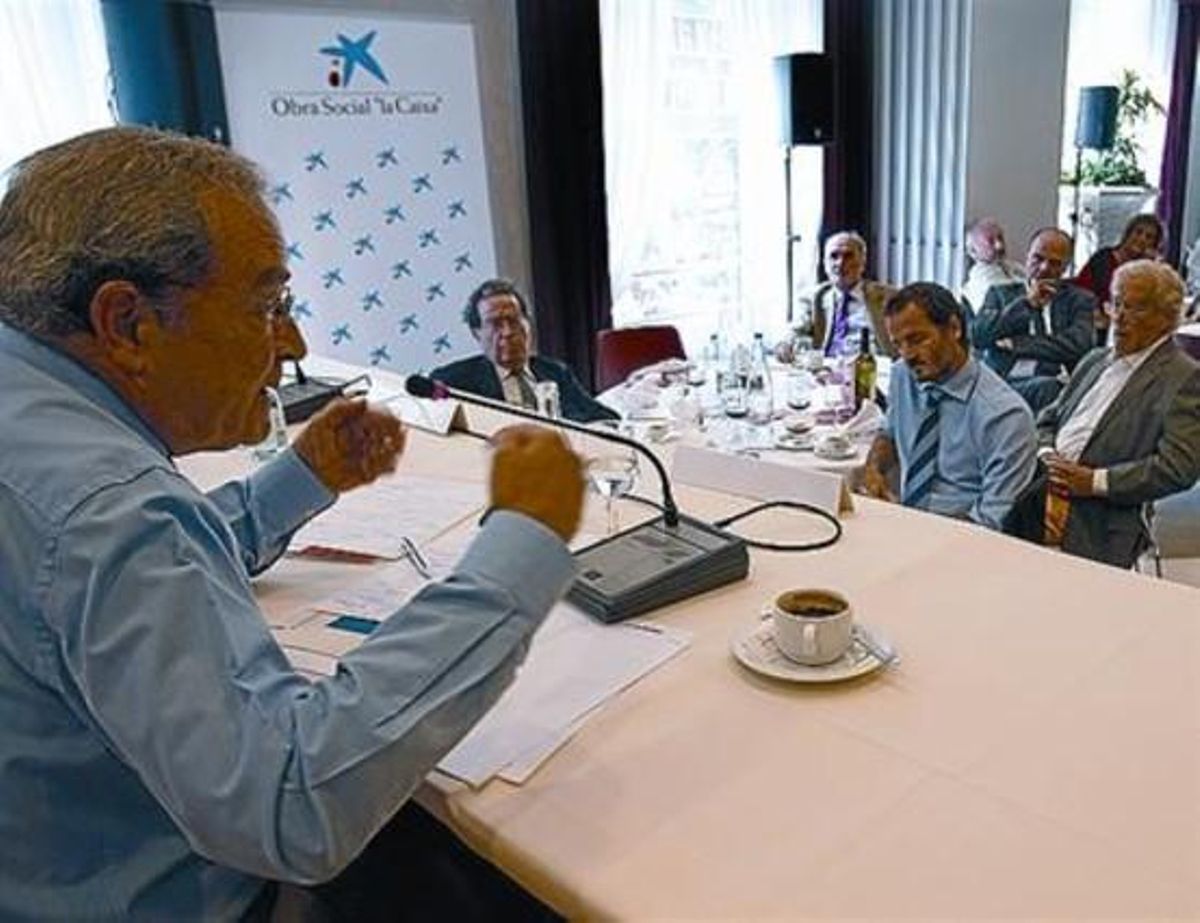 Jaume Lanaspa, ayer durante la conferencia en el ciclo Tribuna Ateneu. Jaume Lanaspa, ayer durante la conferencia en el ciclo Tribuna Ateneu.