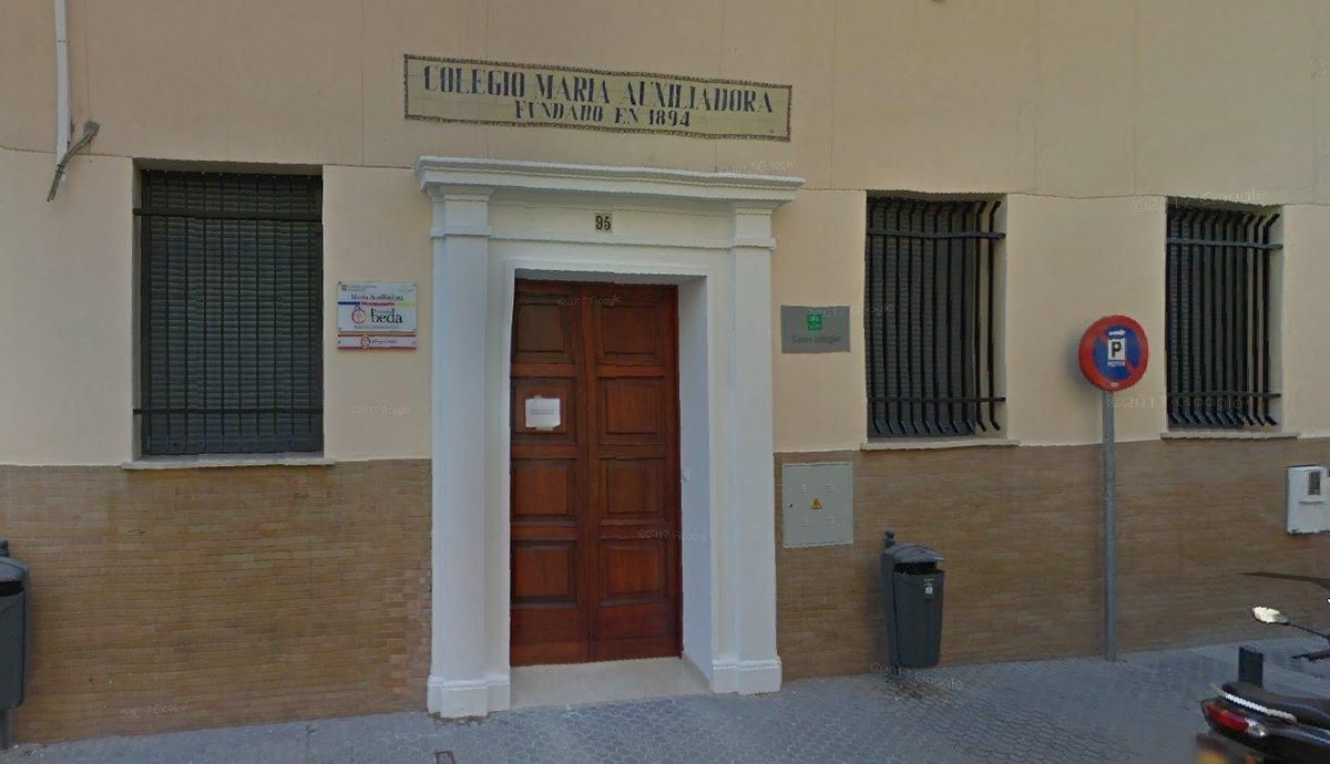 El colegio María Auxiliadora, en Sevilla. El colegio María Auxiliadora, en Sevilla.