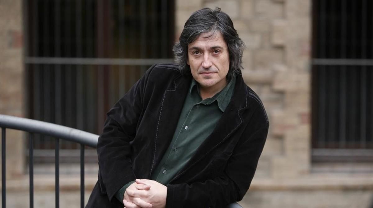 Carles Capdevila posa para una entrevista con EL PERIÓDICO en marzo del 2008. Carles Capdevila posa para una entrevista con EL PERIÓDICO en marzo del 2008.