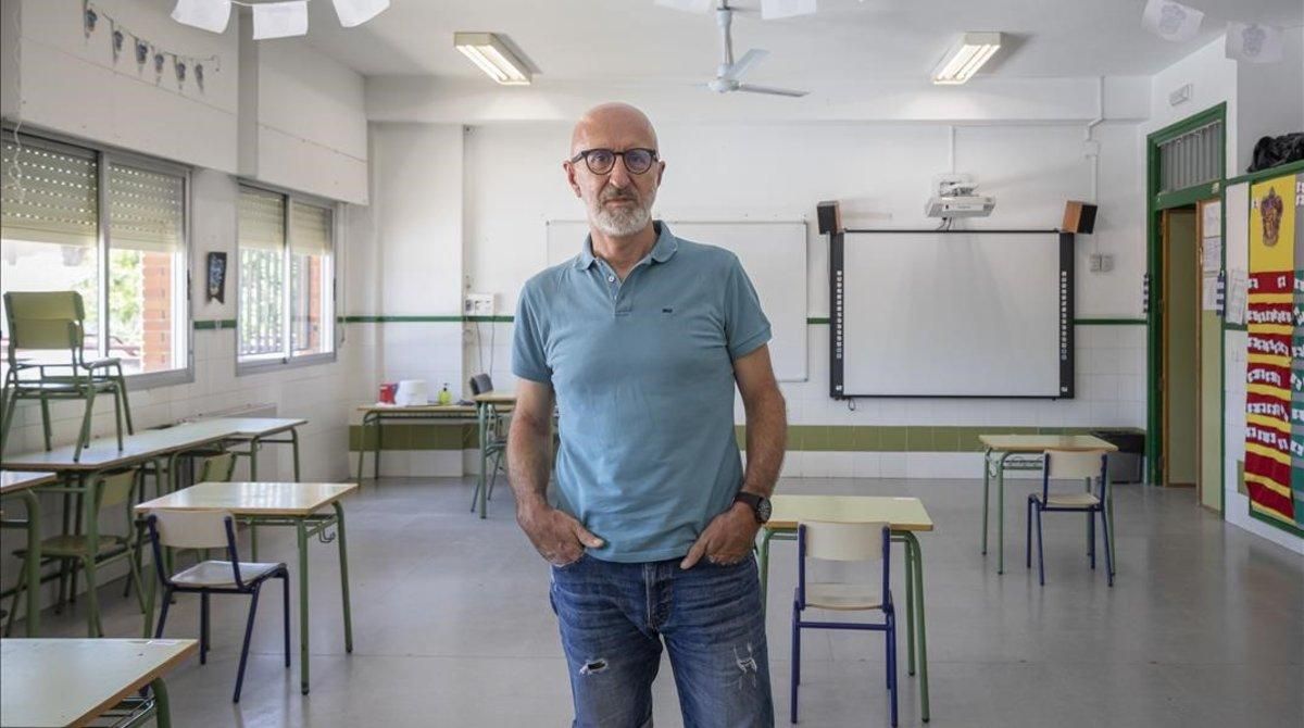 Vicent Mañes: «Ens carregarem els principis educatius» Vicent Mañes: «Ens carregarem els principis educatius»