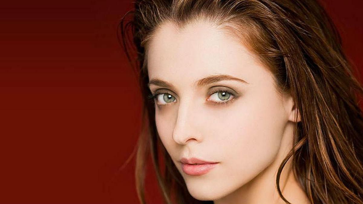 Leticia Dolera denuncia en el diario.es que ella también sufrió abusos sexuales al inicio de su carrera. Leticia Dolera denuncia en el diario.es que ella también sufrió abusos sexuales al inicio de su carrera.
