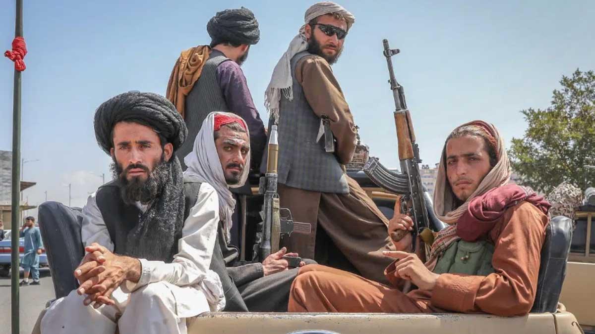 Combatientes talibanes, tras la toma del poder en Kabul.