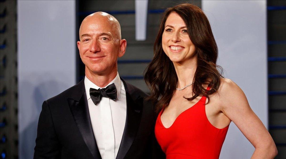 Jeff Bezos y su exesposa Mackenzie Bezos. 