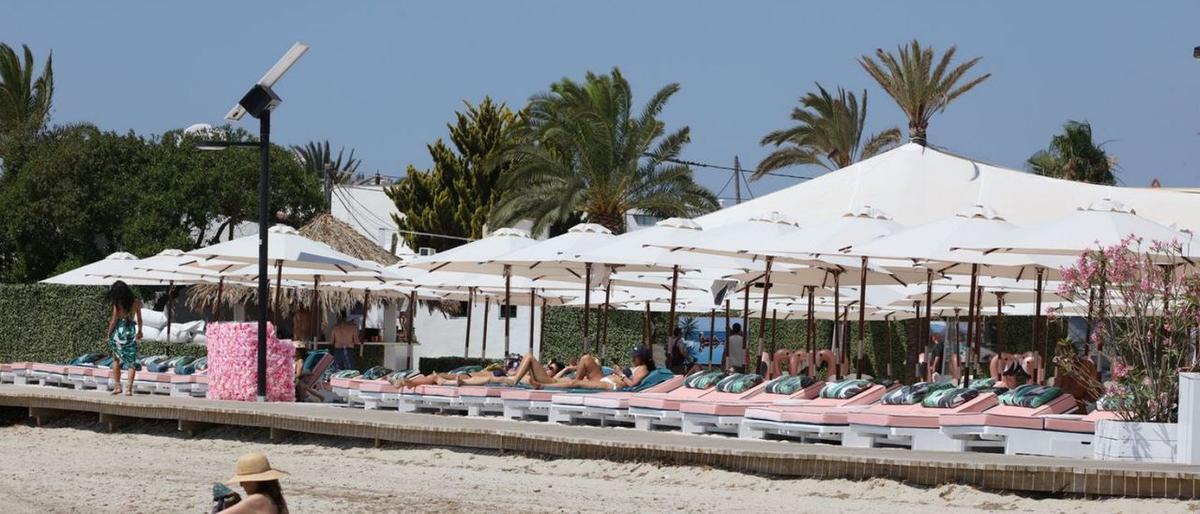 Els ‘beach clubs’ de Cathy Guetta a Eivissa deuen 212.000 a la Seguretat Social