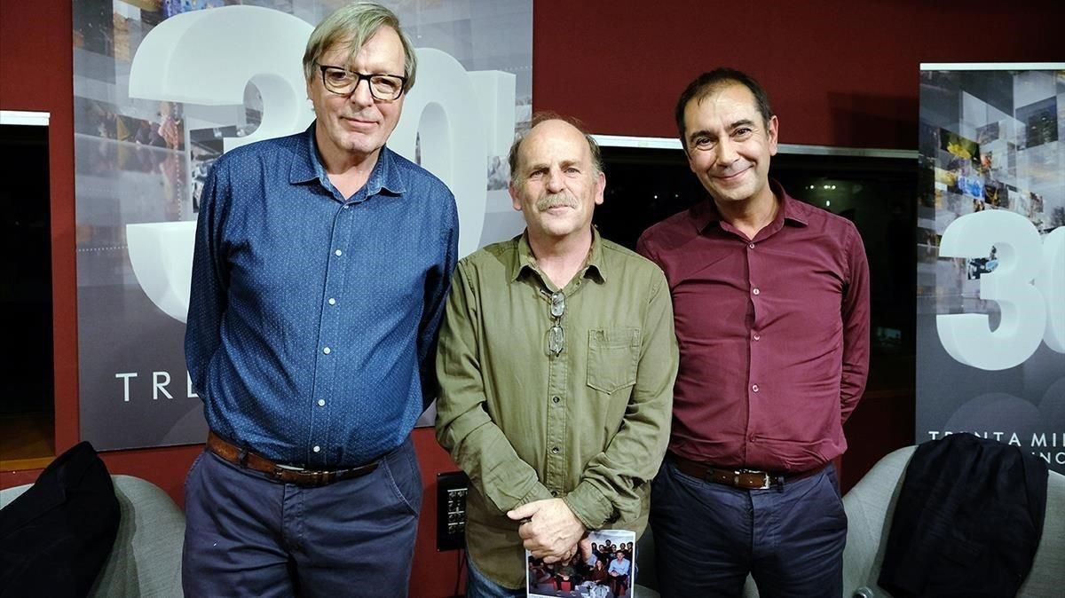 Joan Salvat, Eduard Sanjuan y Carles Solà, directores de las diferentes etapas del programa ’30 minuts’ (TV-3). Joan Salvat, Eduard Sanjuan y Carles Solà, directores de las diferentes etapas del programa ’30 minuts’ (TV-3).