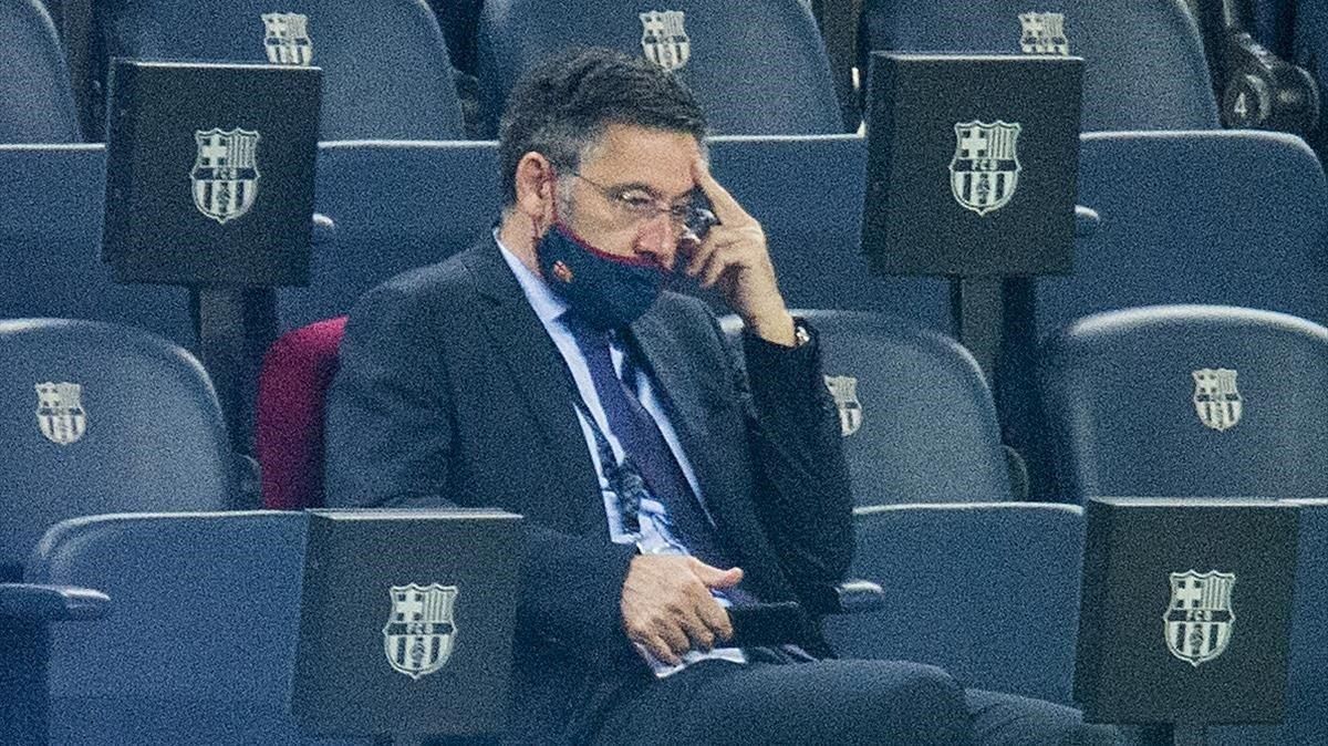 Bartomeu, en el palco del Camp Nou. Bartomeu, en el palco del Camp Nou.