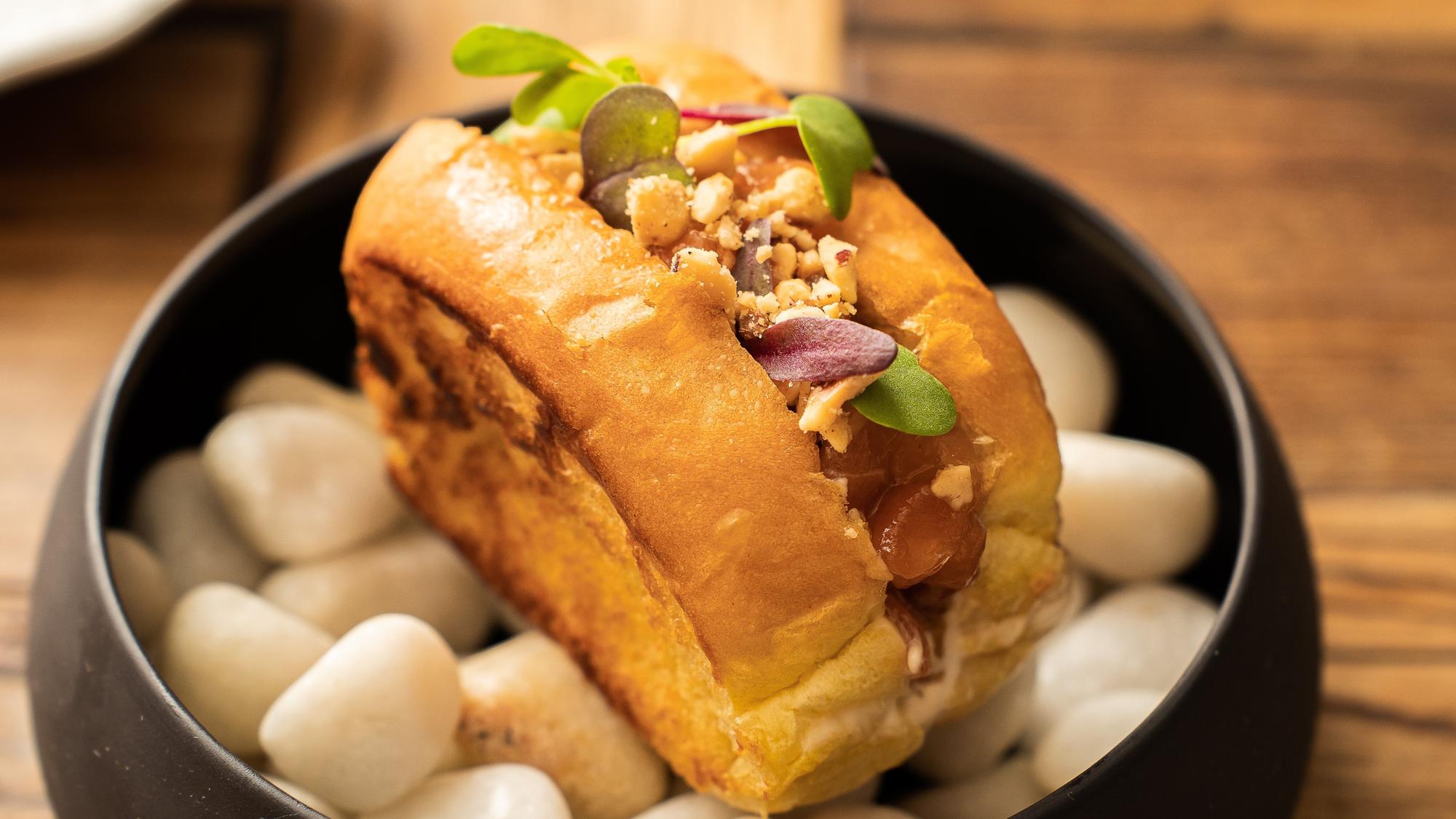 Receta Cómo hacer el 'brioche' de tartar de salmón del restaurante