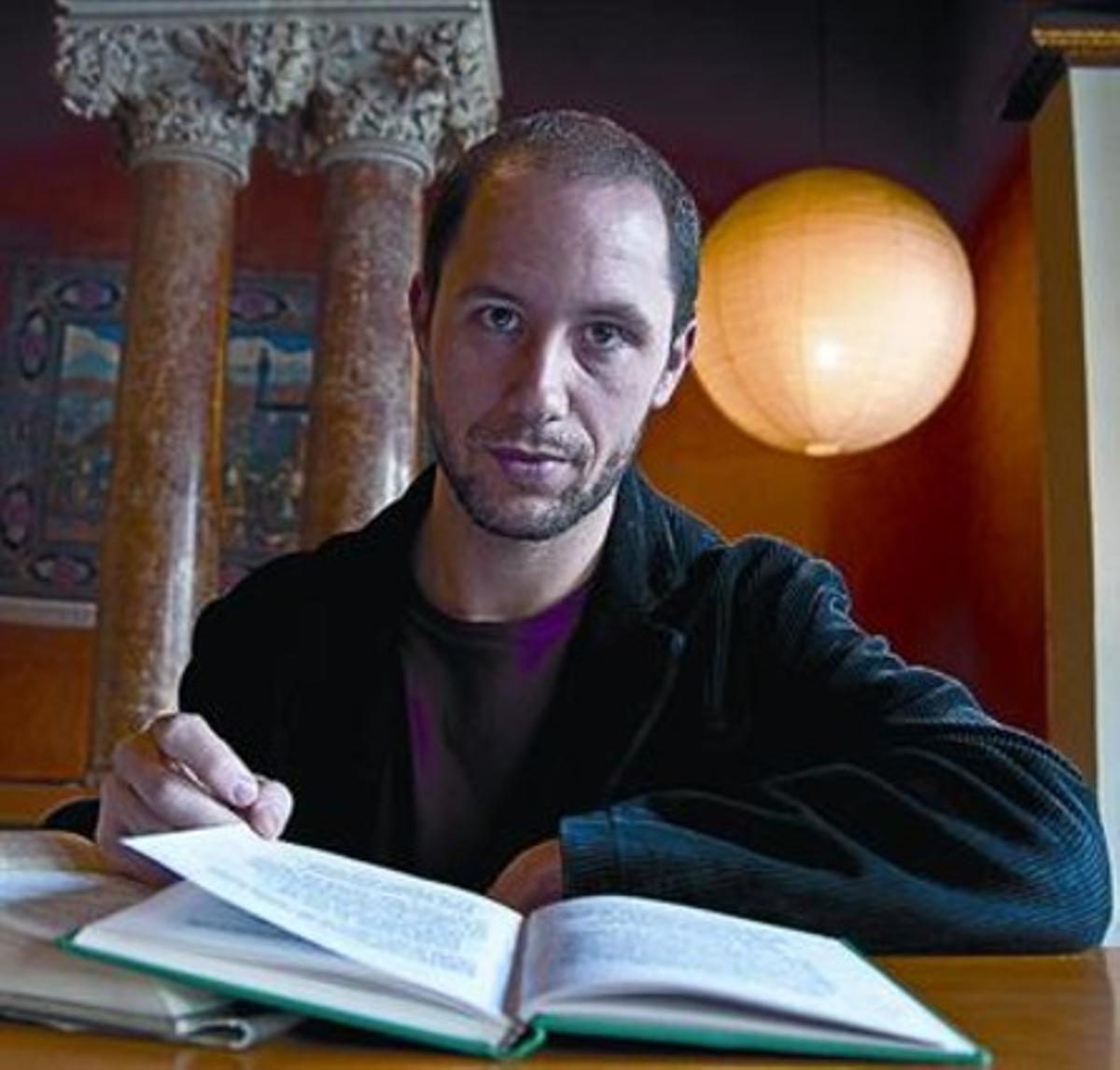 Aleix Ruiz Falqués: «Un manuscrito original en pali... con eso quiero trabajar»