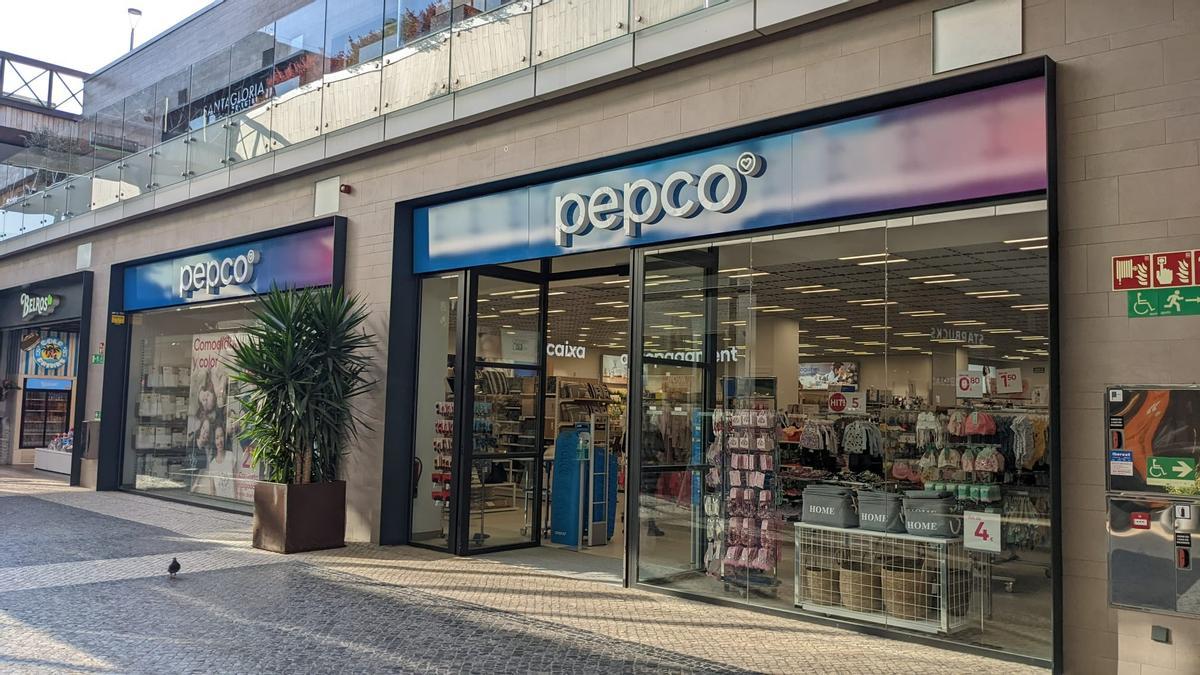 Una de las 81 tiendas que Pepco tiene en Barcelona, en concreto en el Centro Comercial Finestrelles, en Esplugues de Llobregat.