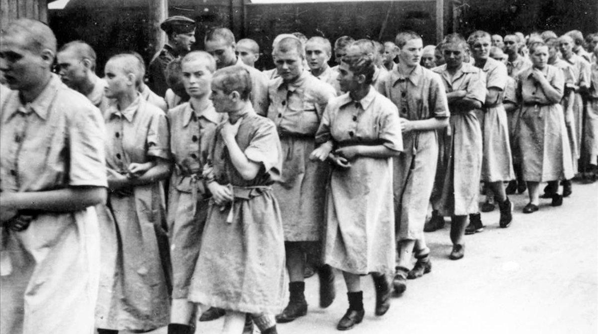 Mujeres usadas como esclavas en el campo de concentración de Auschwitz.