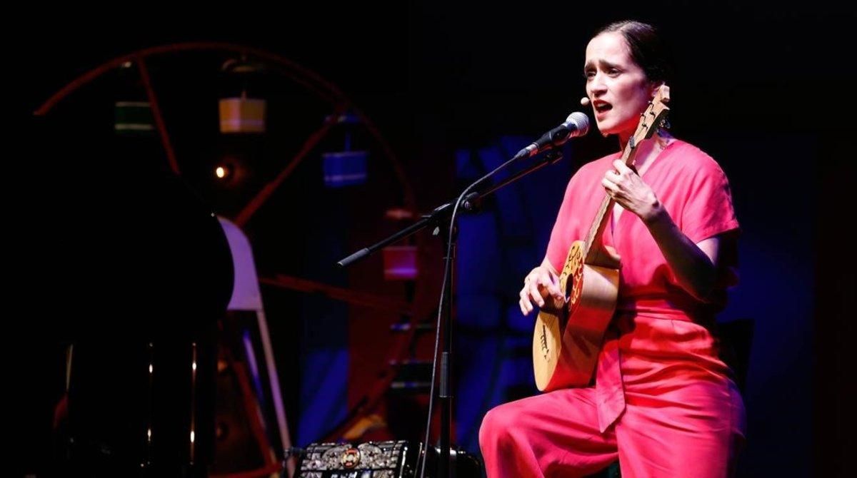 La lectura i la música per a Julieta Venegas La lectura i la música per a Julieta Venegas