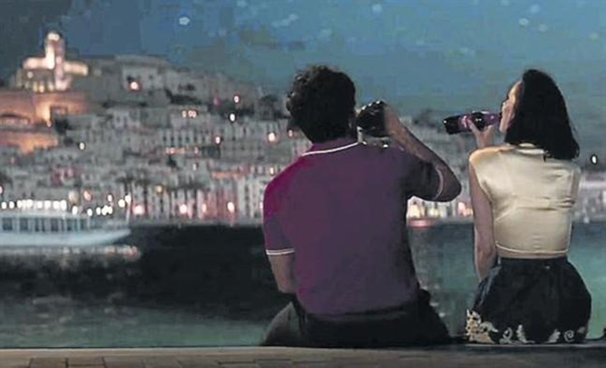 Quim Gutiérrez seduce a Dakota Johnson Quim Gutiérrez seduce a Dakota Johnson