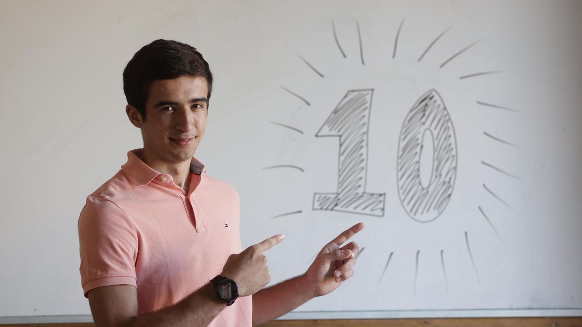 Un alumne de Sabadell i una estudiant de Sant Vicenç dels Horts treuen un 10 en la selectivitat Un alumne de Sabadell i una estudiant de Sant Vicenç dels Horts treuen un 10 en la selectivitat