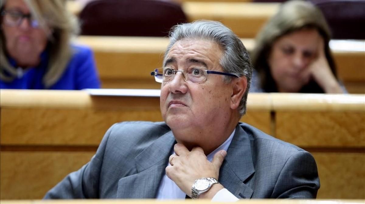 El ministro del Interior, Juan Ignacio Zoido, este martes en el Congreso. El ministro del Interior, Juan Ignacio Zoido, este martes en el Congreso.
