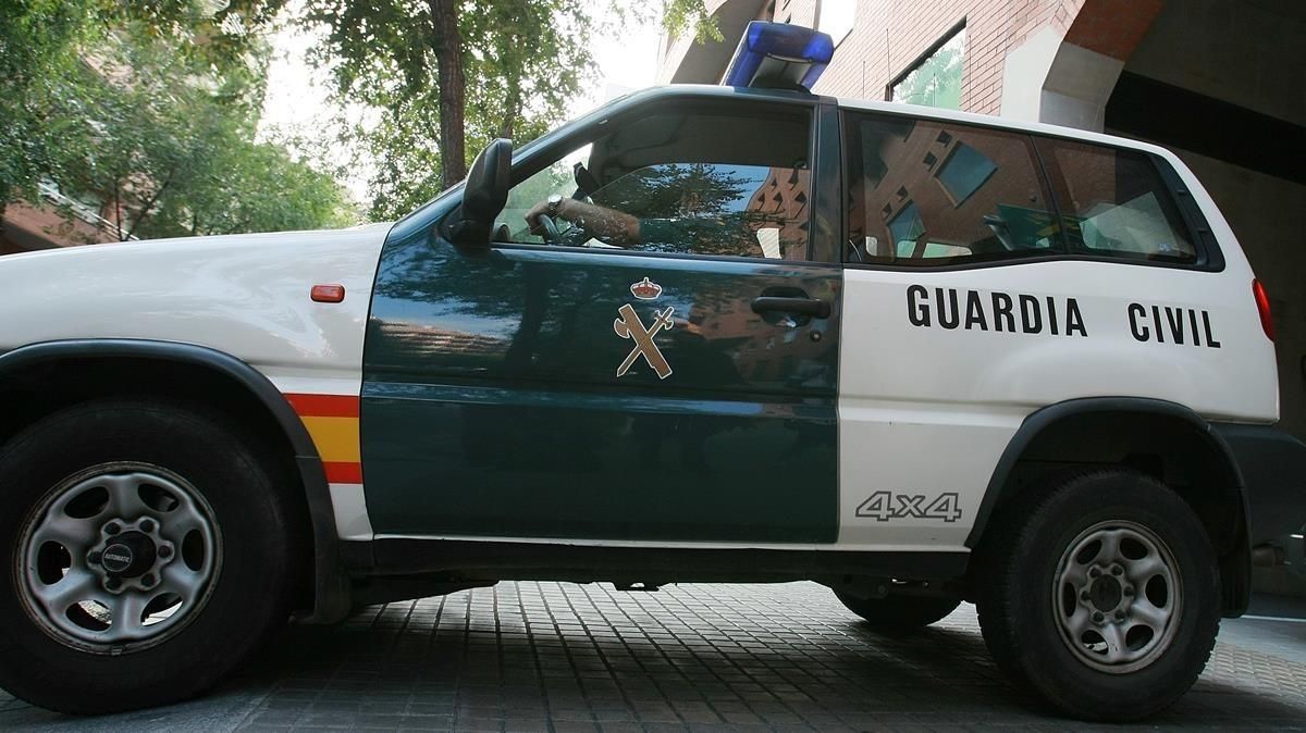 Un coche de la Guardia Civil en una foto de archivo. Un coche de la Guardia Civil en una foto de archivo.