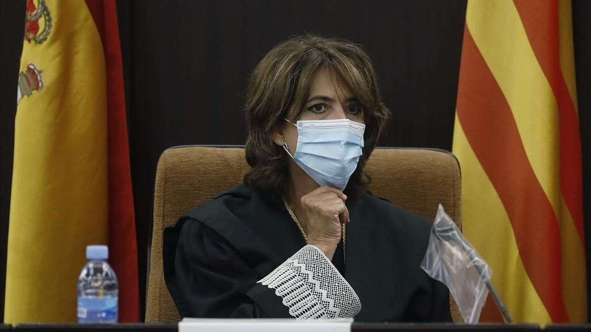 Dolores Delgado, en el acto de toma de posesión de los nuevos fiscales jefes de área, Dolores Delgado, en el acto de toma de posesión de los nuevos fiscales jefes de área,