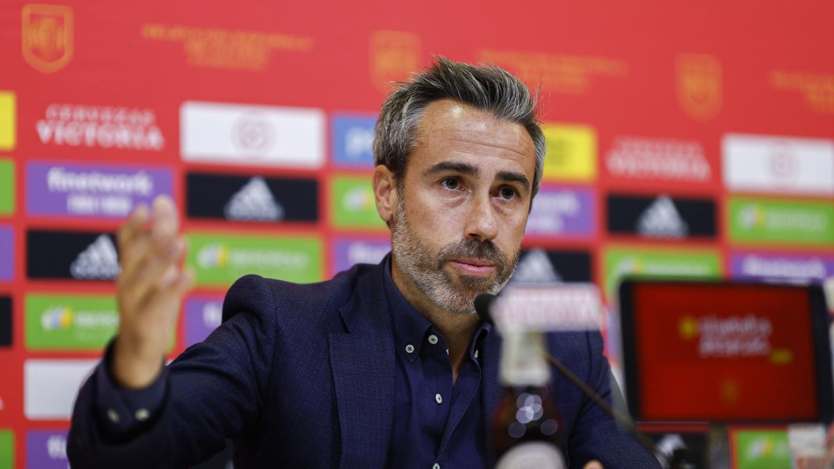 Jorge Vilda: "Las 15 jugadoras se han autoexcluido de la selección" Jorge Vilda: "Las 15 jugadoras se han autoexcluido de la selección"