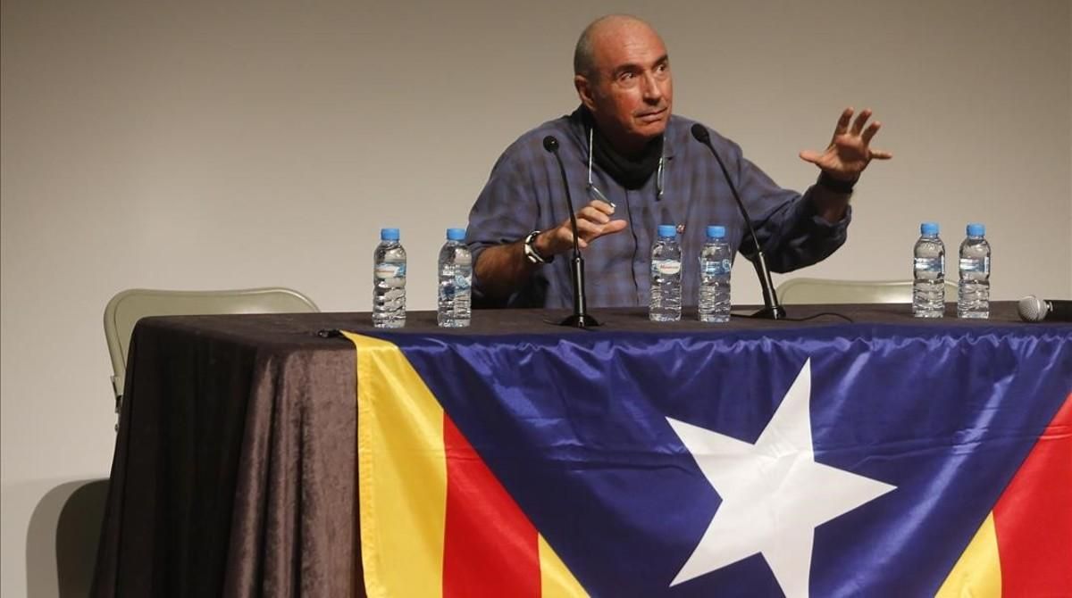 Lluís Llach, en su conferencia en Begues, este martes por la tarde. Lluís Llach, en su conferencia en Begues, este martes por la tarde.