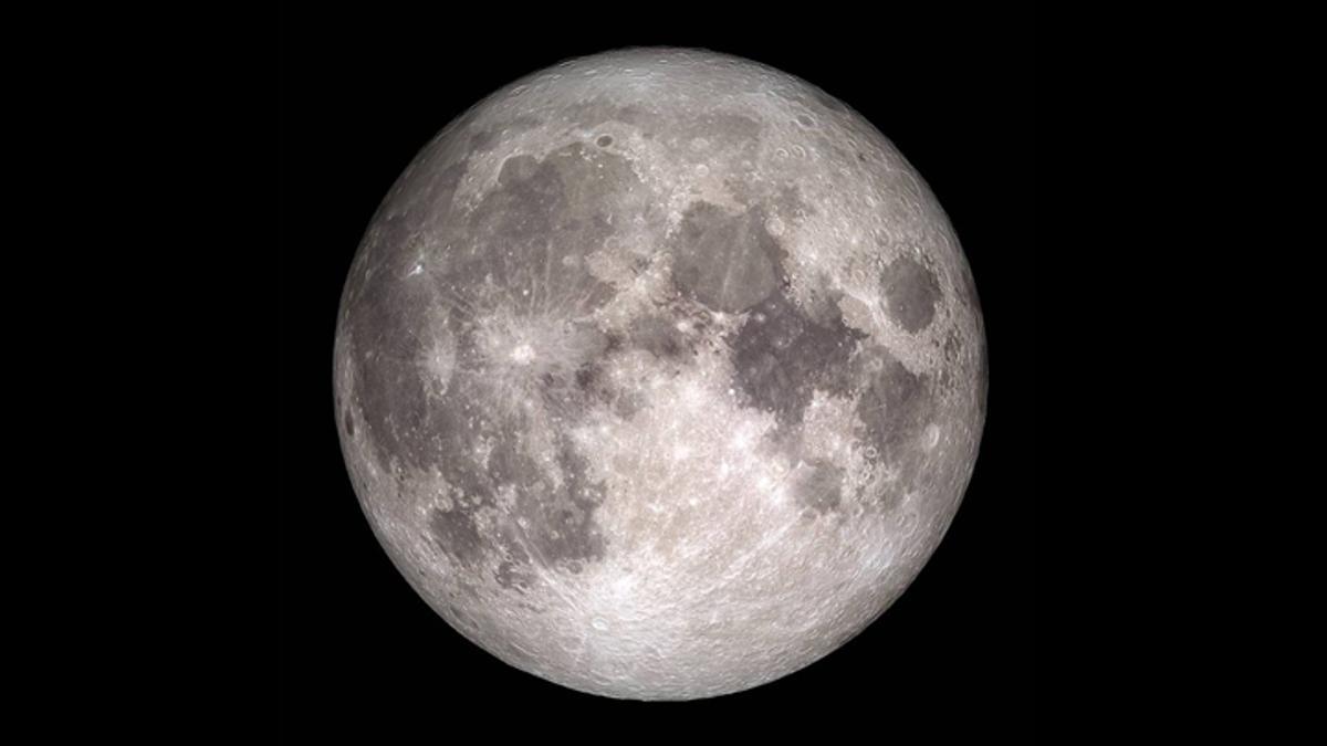 Dos estudis descobreixen que la Lluna conté més aigua del que es creia