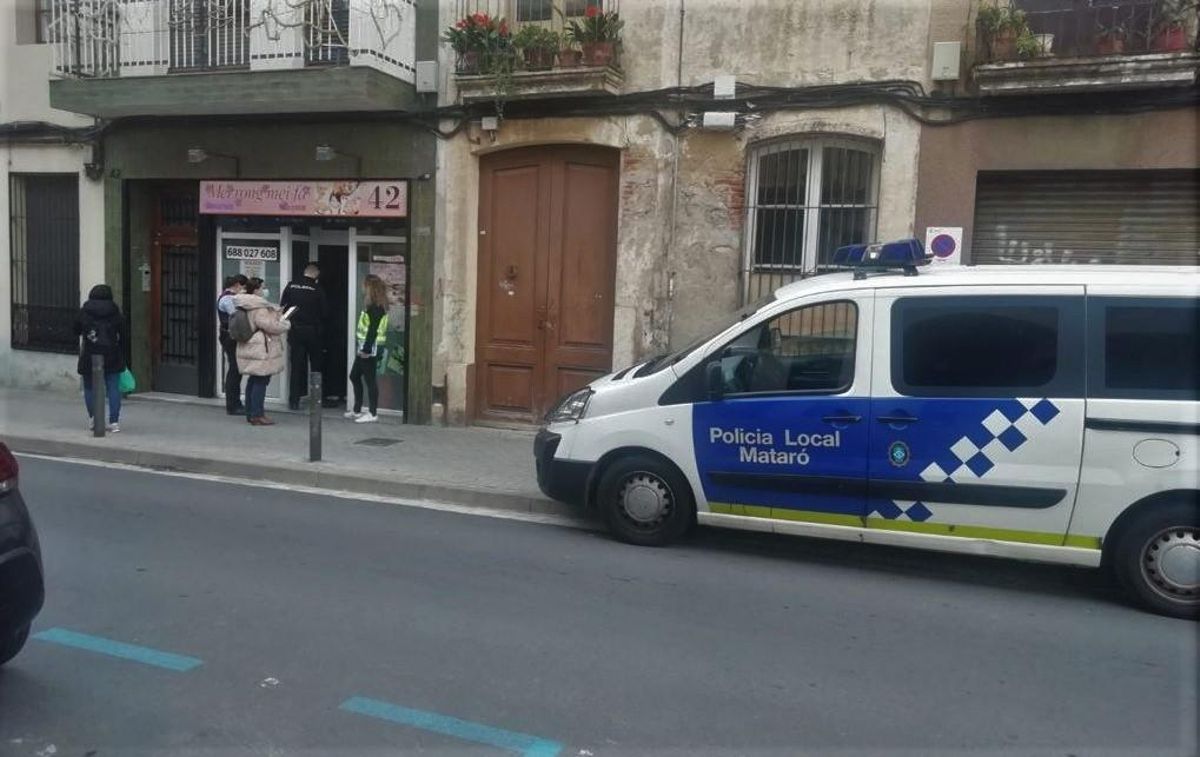 Operativo policial en Mataró. Operativo policial en Mataró.