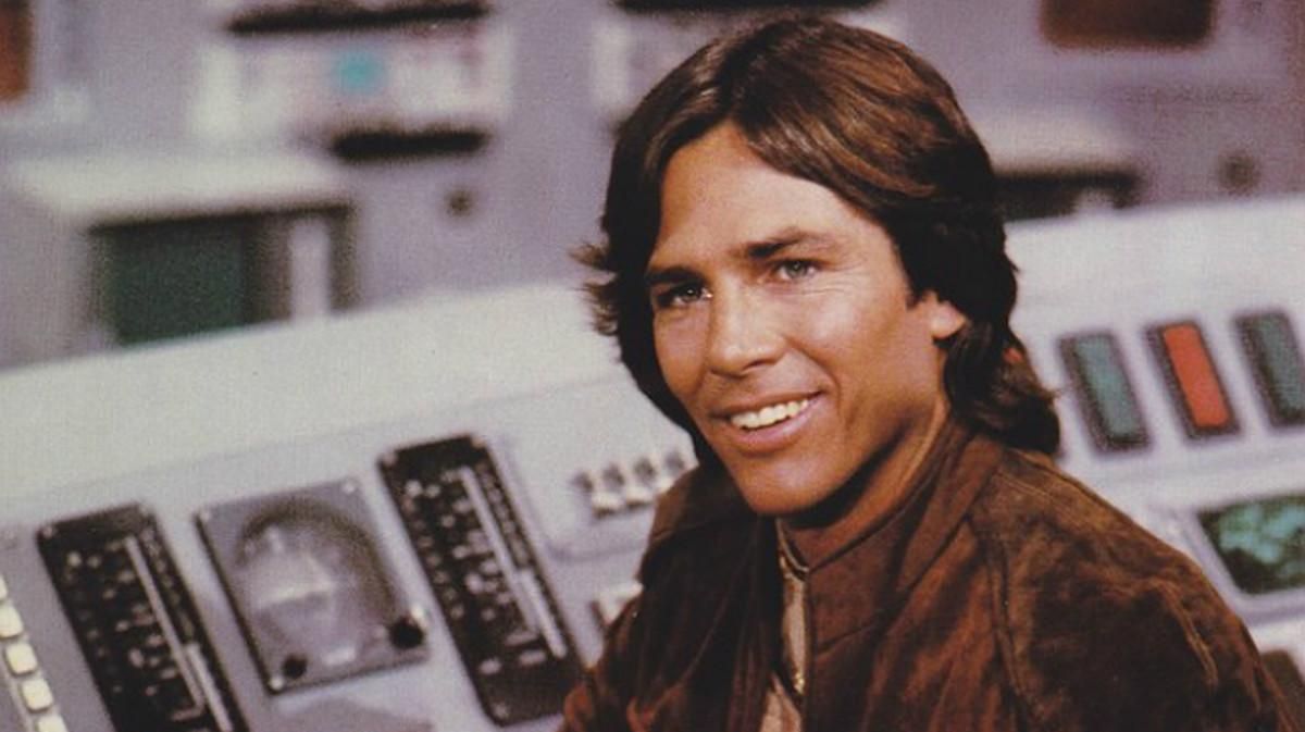 Richard Hatch, como capitán Apolo, en la serie ’Battlestar Galactica’. Richard Hatch, como capitán Apolo, en la serie ’Battlestar Galactica’.