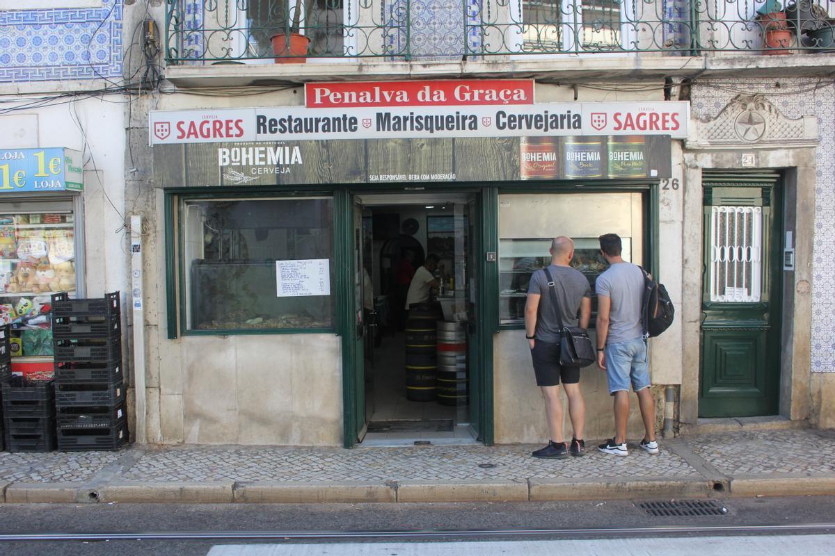 Les tavernes portugueses lluiten per sobreviure
