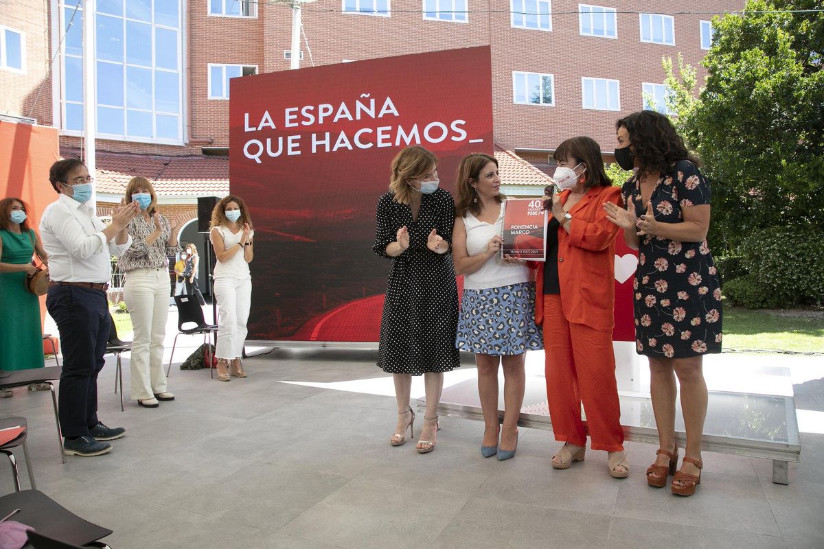 De la plurinacionalitat a l’«Espanya multinivell»: el PSOE reajusta el seu enfocament cap a Catalunya De la plurinacionalitat a l’«Espanya multinivell»: el PSOE reajusta el seu enfocament cap a Catalunya