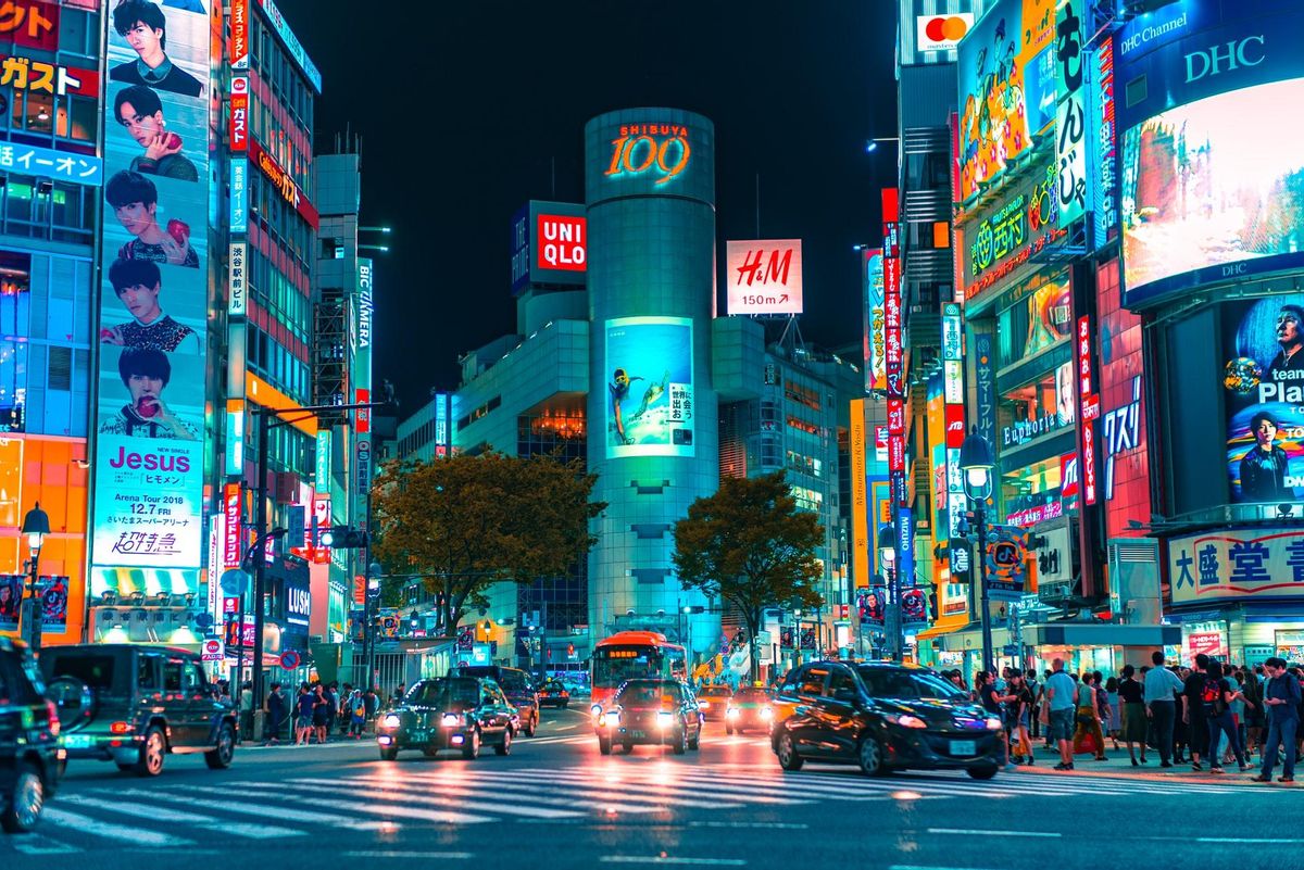 Cruce de Shibuya, en Tokio. Cruce de Shibuya, en Tokio.