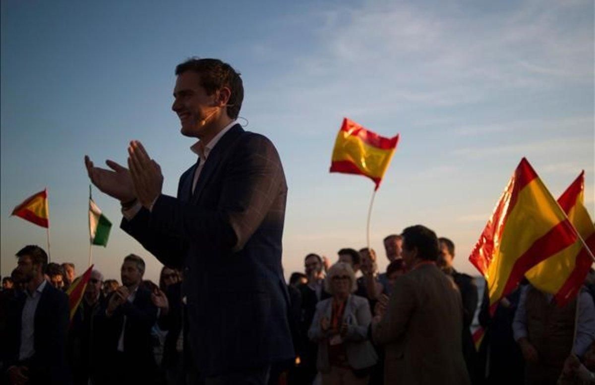 El candidato de Ciudadanos, Albert Rivera, en un mitin en Málaga. El candidato de Ciudadanos, Albert Rivera, en un mitin en Málaga.
