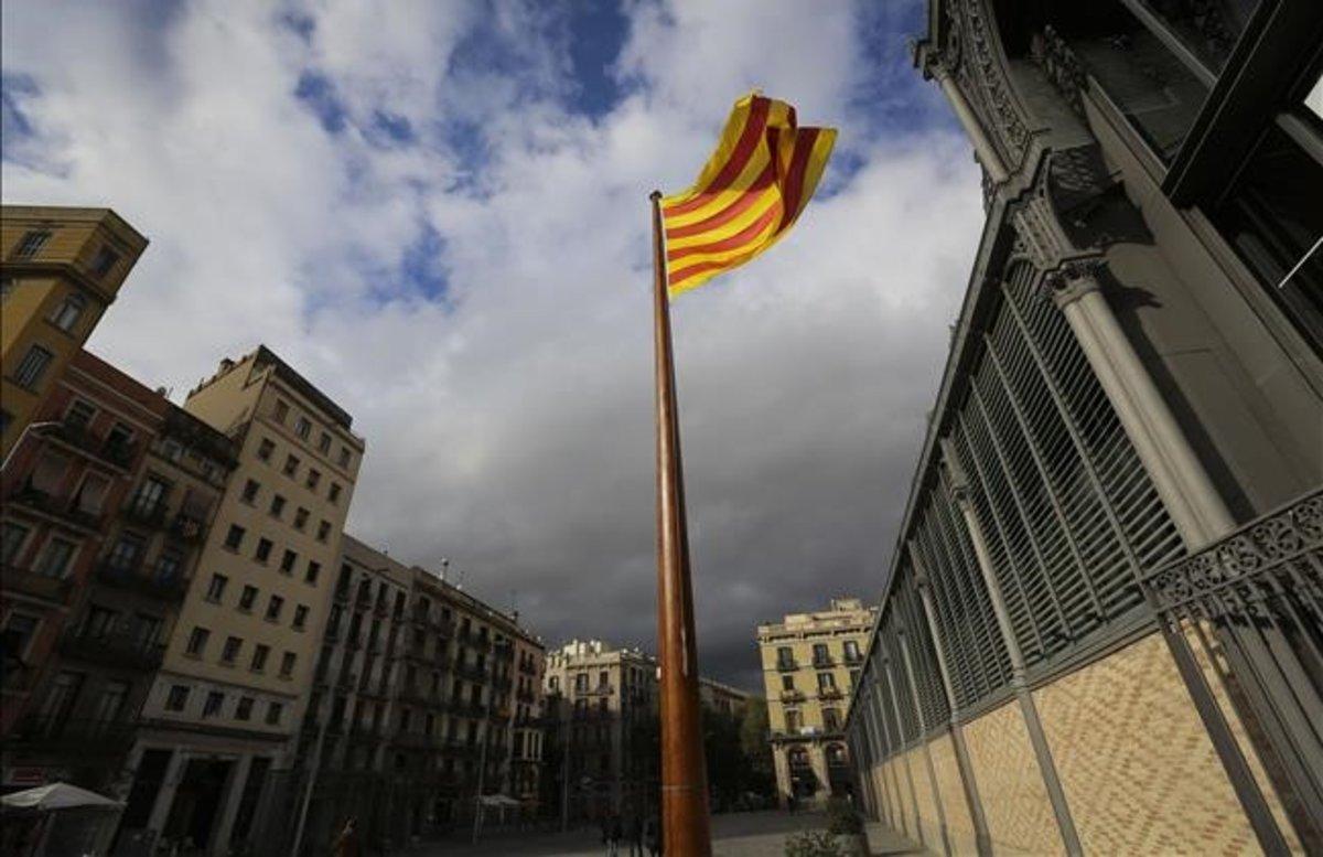 La ’senyera’ del Born de Barcelona La ’senyera’ del Born de Barcelona