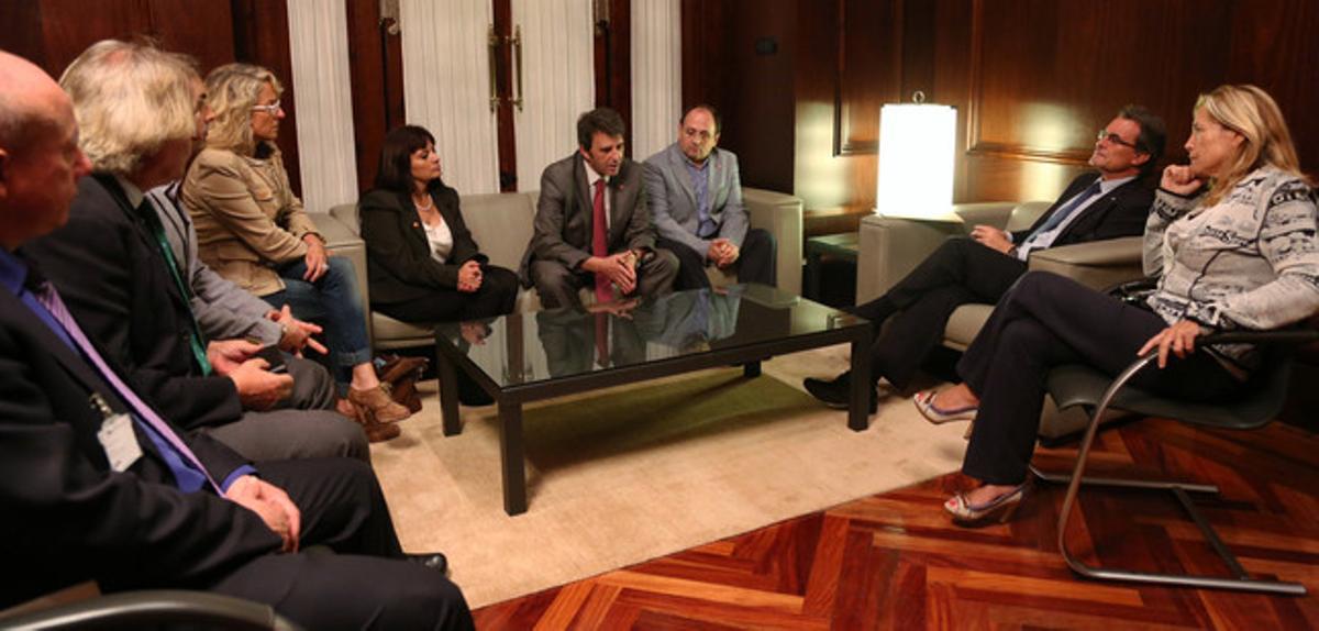 Encuentro de Artur Mas con organizadores del 12-O.