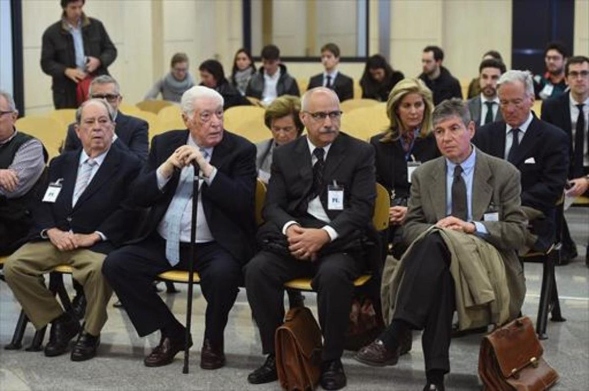 El banquillo de los principales acusados del ’caso Pretoria’, de izquierda a derecha, Prenafeta, Alavedra, García y Muñoz. El banquillo de los principales acusados del ’caso Pretoria’, de izquierda a derecha, Prenafeta, Alavedra, García y Muñoz.
