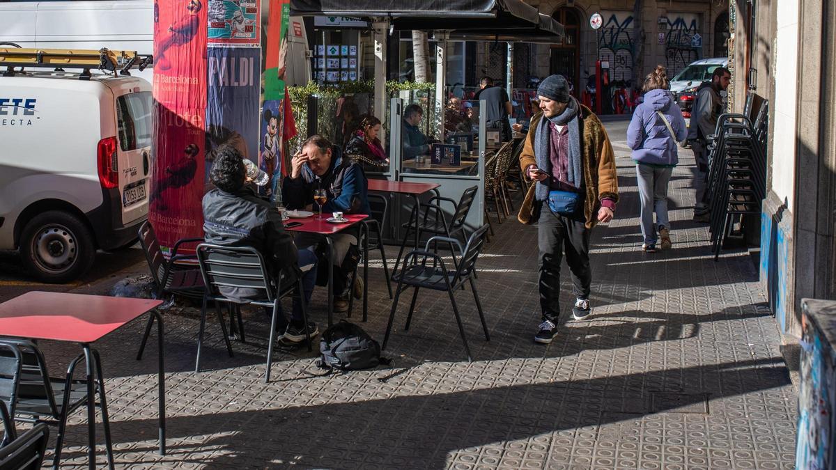 El pulso por Sepúlveda, la calle en disputa por las restricciones a bares y tiendas del Eixample