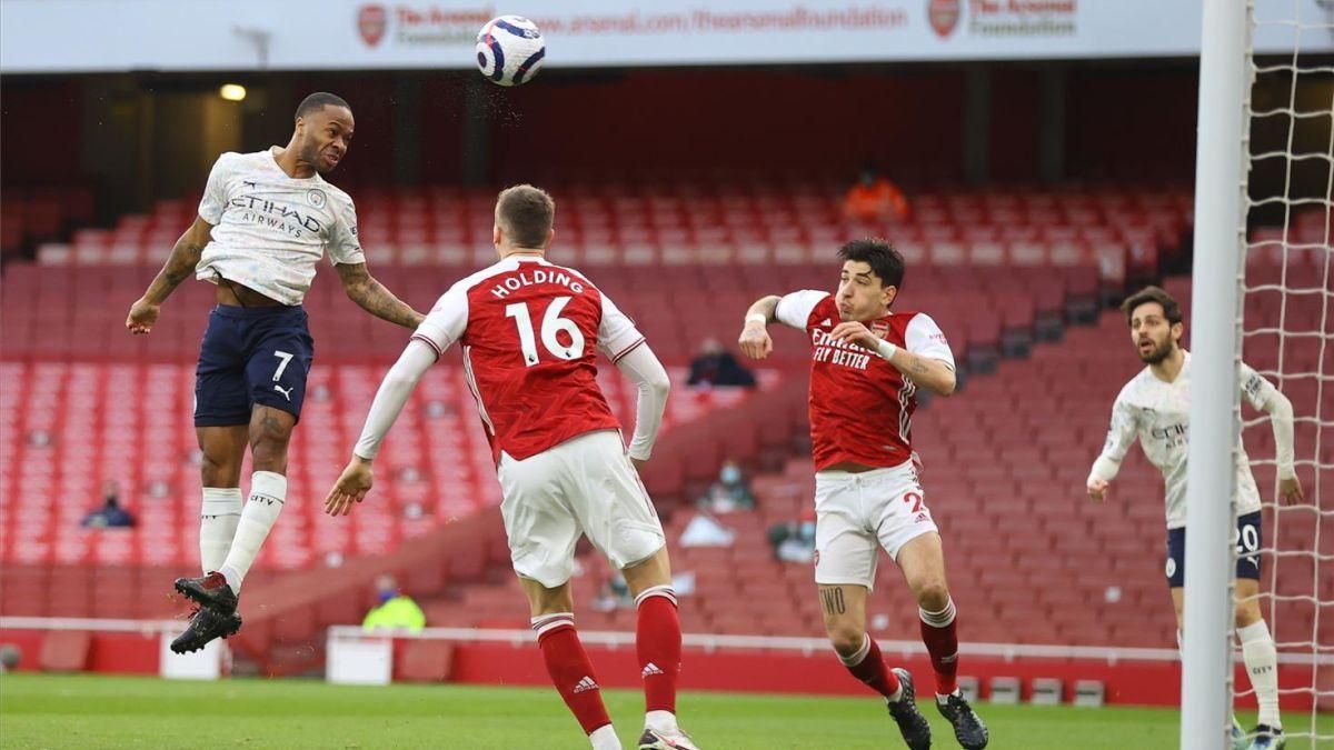 Sterling marca de cabeza el único gol del Arsenal-City. Sterling marca de cabeza el único gol del Arsenal-City.