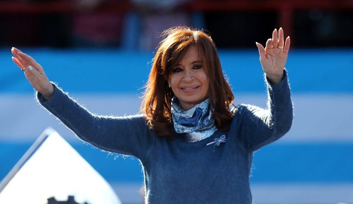 Cristina Fernandez de Kirchner podría ir a prisión por supuestos sobornos a empresarios. Cristina Fernandez de Kirchner podría ir a prisión por supuestos sobornos a empresarios.