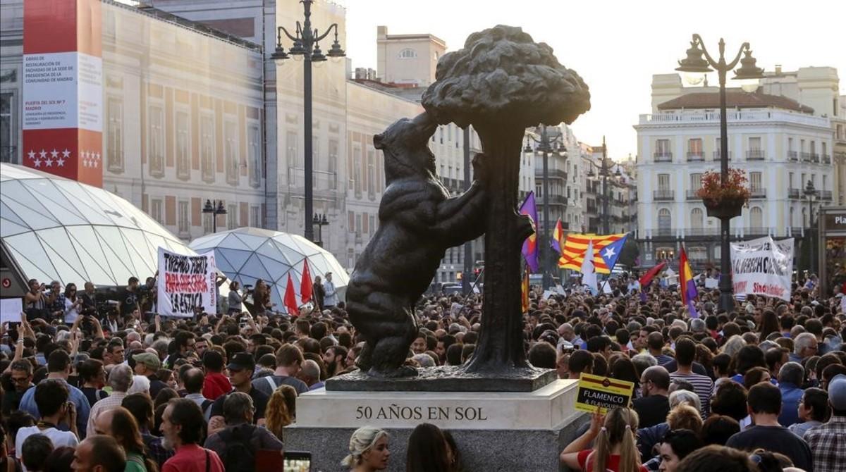 Concentración en la Puerta del Sol (Madrid) en apoyo al derecho a decidir en Catalunya. 