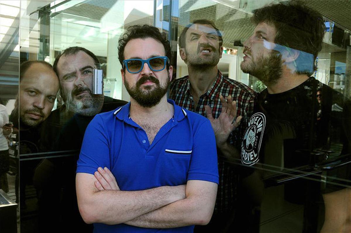 De izquierda a derecha, Miguel Noguera, Carlos Areces, Nacho Vigalondo, Julián Villagrán y Raúl Cimas, en Sitges.