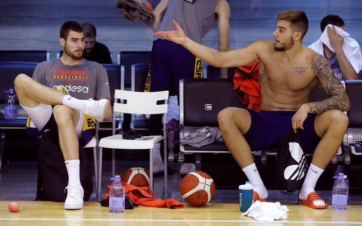 Juancho Hernángomez (izquierda) junto a su hermano Willy, con la selección durante el pasado Mundial Juancho Hernángomez (izquierda) junto a su hermano Willy, con la selección durante el pasado Mundial
