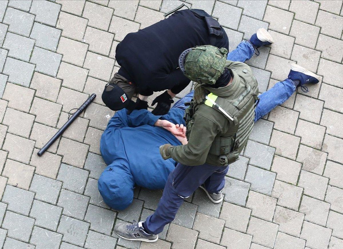Se han producido recurrentes detenciones por parte de las fuerzas de seguridad en Minsk. Se han producido recurrentes detenciones por parte de las fuerzas de seguridad en Minsk.