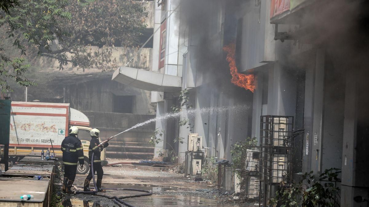 Un incendi en un hospital de Macedònia deixa almenys 10 morts Un incendi en un hospital de Macedònia deixa almenys 10 morts
