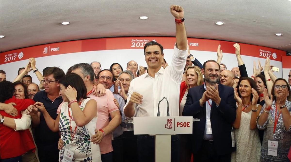 Pedro Sánchez celebra su triunfo en las primarias del PSOE, el pasado 21 de mayo. 