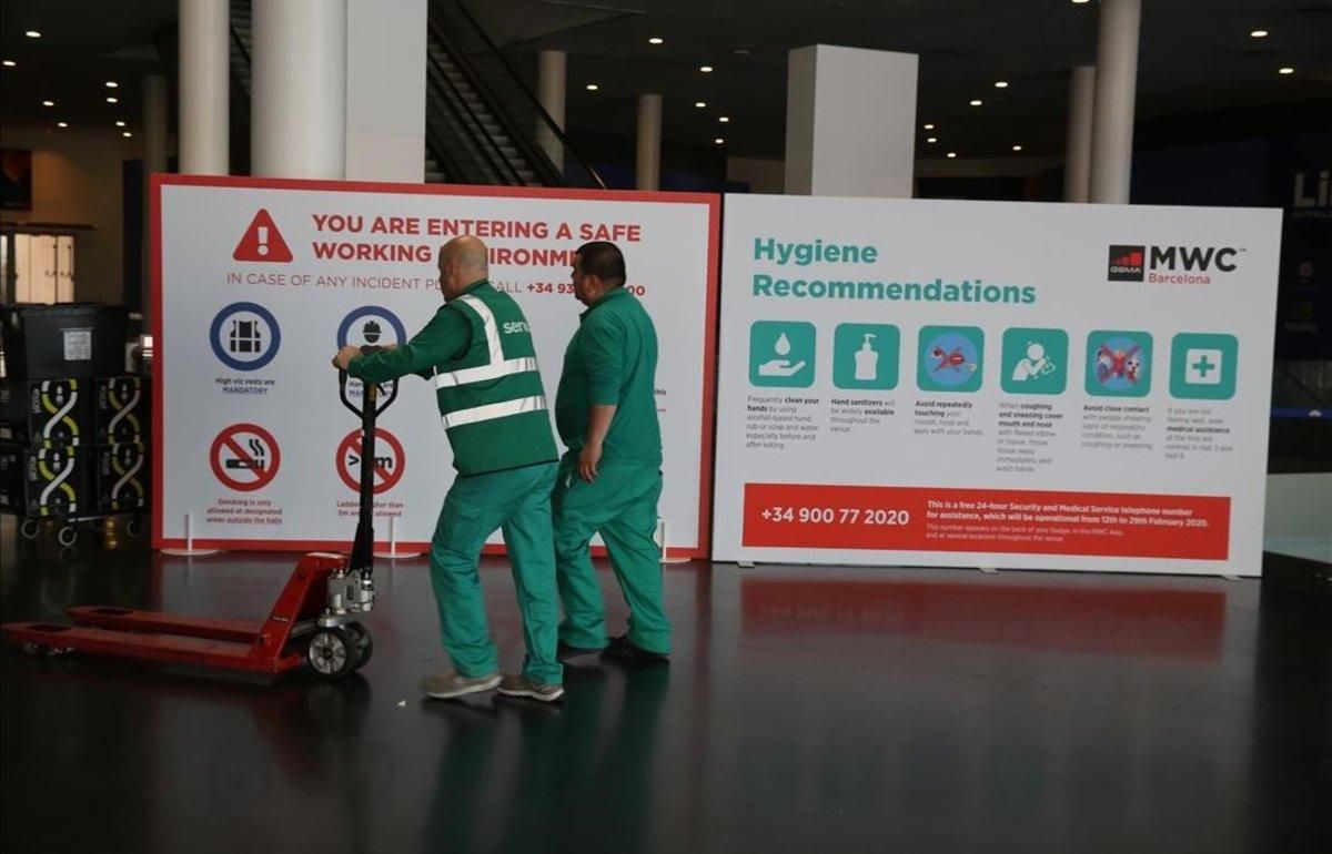 Un cartel con recomendaciones de higiene que se instalará en el Mobile World Congress 2020. Un cartel con recomendaciones de higiene que se instalará en el Mobile World Congress 2020.