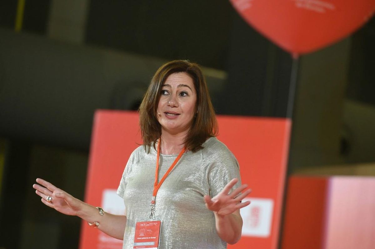 GRAF4909. MADRID, 17/03/2018.- La presidenta de Baleares, Francina Armengol, durante la Escuela de Gobierno que celebra el PSOE en su intento por recomponer la unidad del partido, hoy en Madrid. EFE/Fernando Villar GRAF4909. MADRID, 17/03/2018.- La presidenta de Baleares, Francina Armengol, durante la Escuela de Gobierno que celebra el PSOE en su intento por recomponer la unidad del partido, hoy en Madrid. EFE/Fernando Villar
