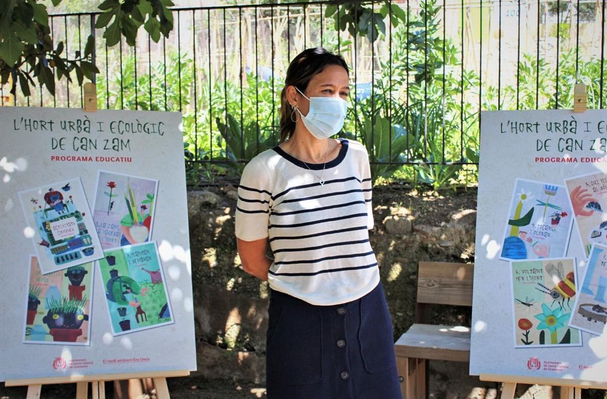 La alcaldesa de Santa Coloma, Núria Parlon, en la presentación Huerto urbano y ecológico de Can Zam. La alcaldesa de Santa Coloma, Núria Parlon, en la presentación Huerto urbano y ecológico de Can Zam.