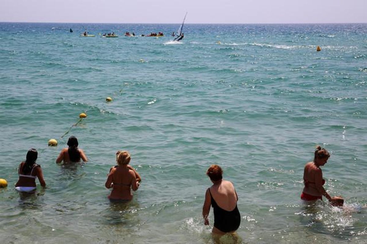 Imagen de la playa de Badalona este miércoles. Imagen de la playa de Badalona este miércoles.